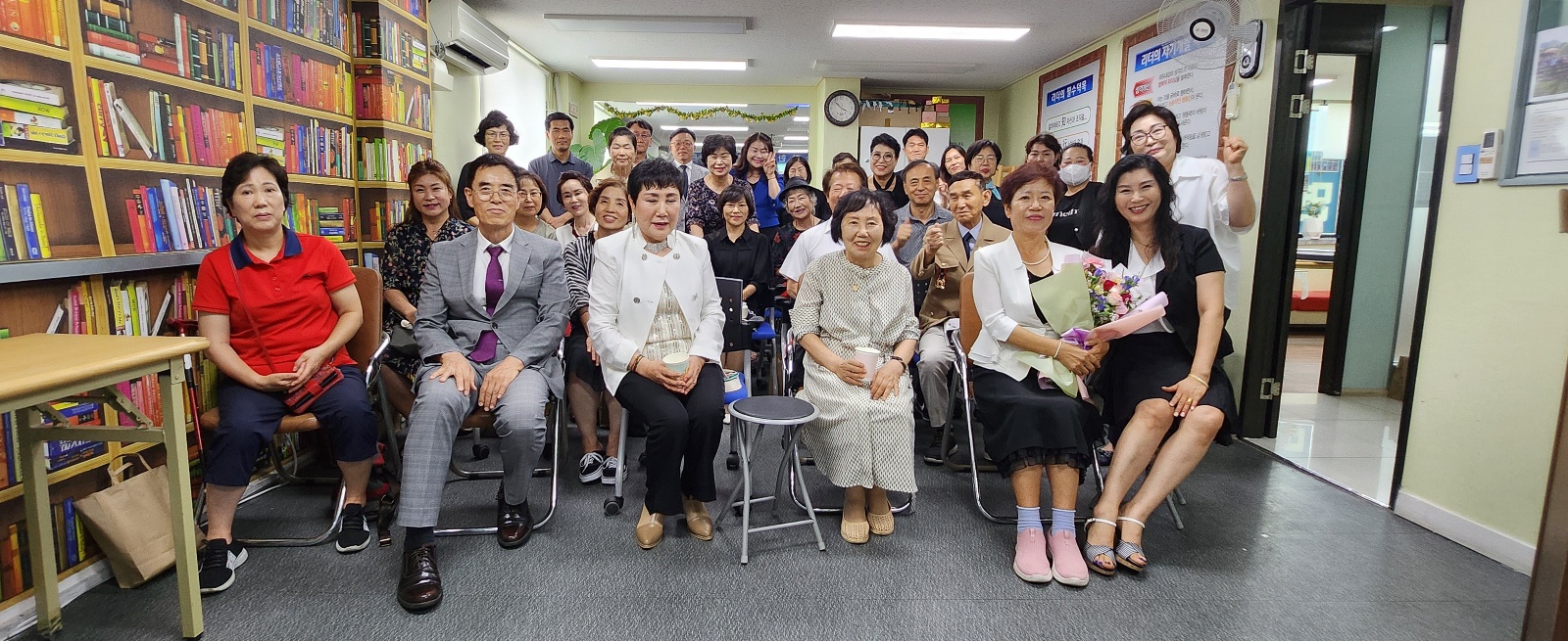 /user/s/shinsegaespeech/editor/2412/b9496c6e8be9b8a6f1054b43ebb3ce17_1733121084_1269.jpg 이미지크게보기